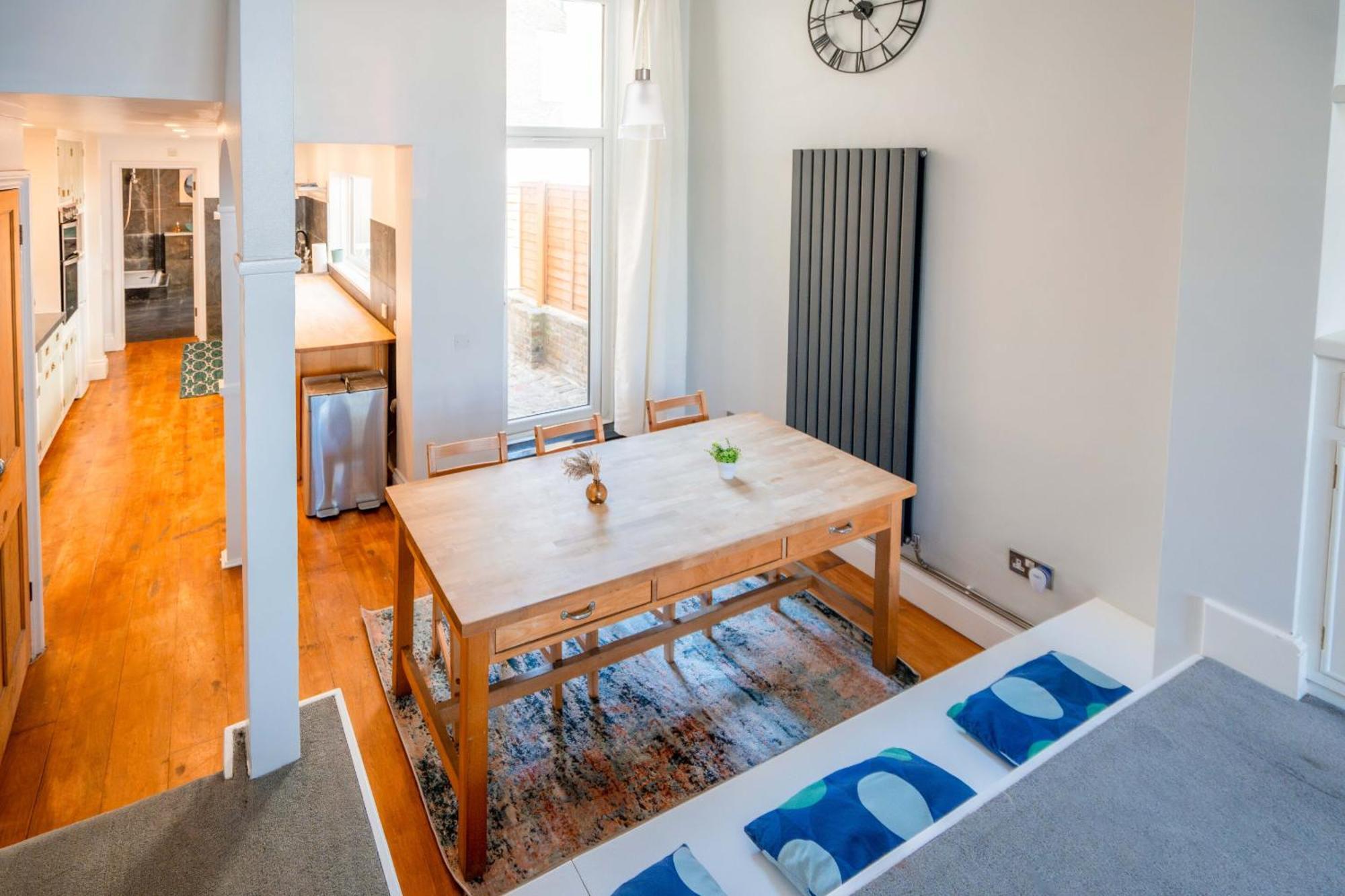 Quiet 5 Bed Vauxhall House With Garden And Roof Terrace Hébergement de vacances Londres