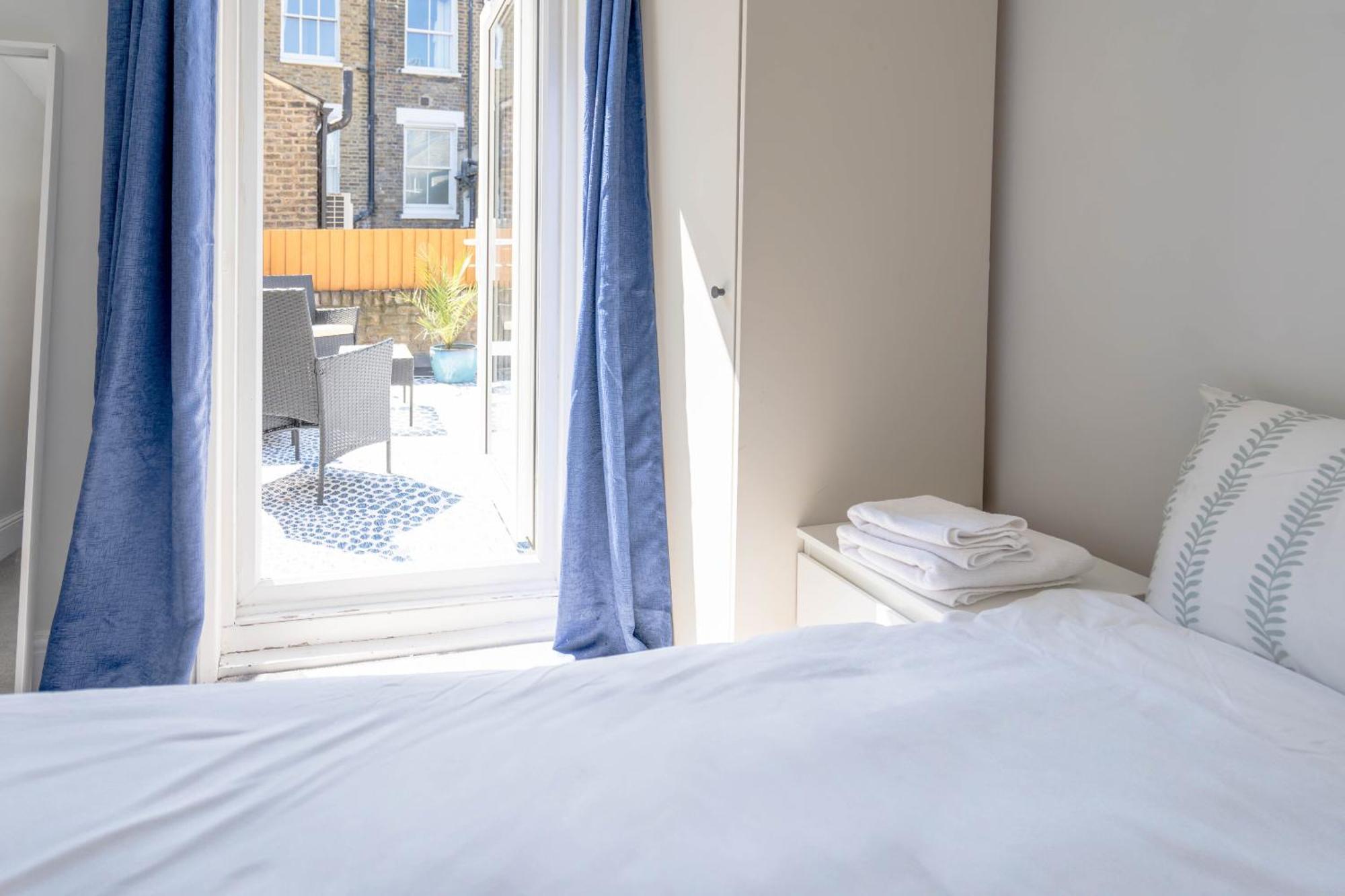 Hébergement de vacances Quiet 5 Bed Vauxhall House With Garden And Roof Terrace Londres