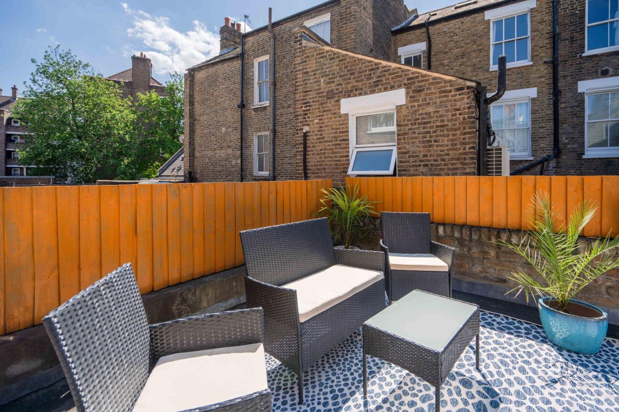 Hébergement de vacances Quiet 5 Bed Vauxhall House With Garden And Roof Terrace Londres